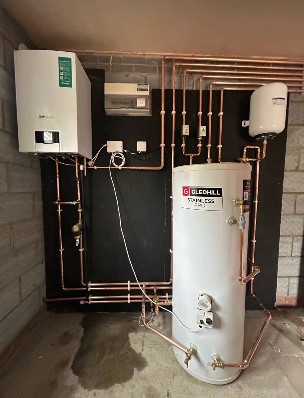 Central heating upgrade with cylinder and manifold in Barnet